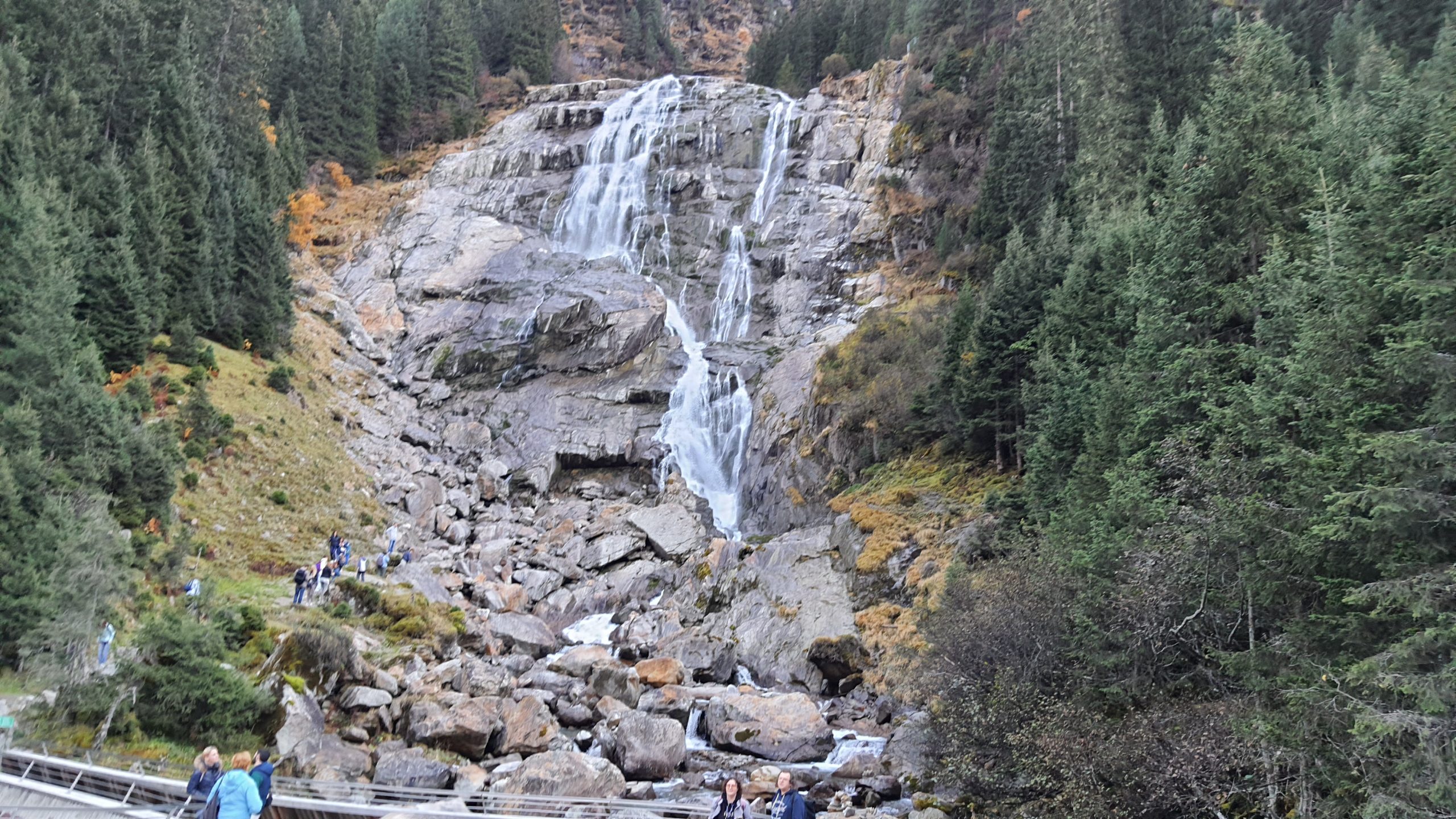 APPLAUS unterwegs: Grawa Wasserfall in Tirol/Österreich